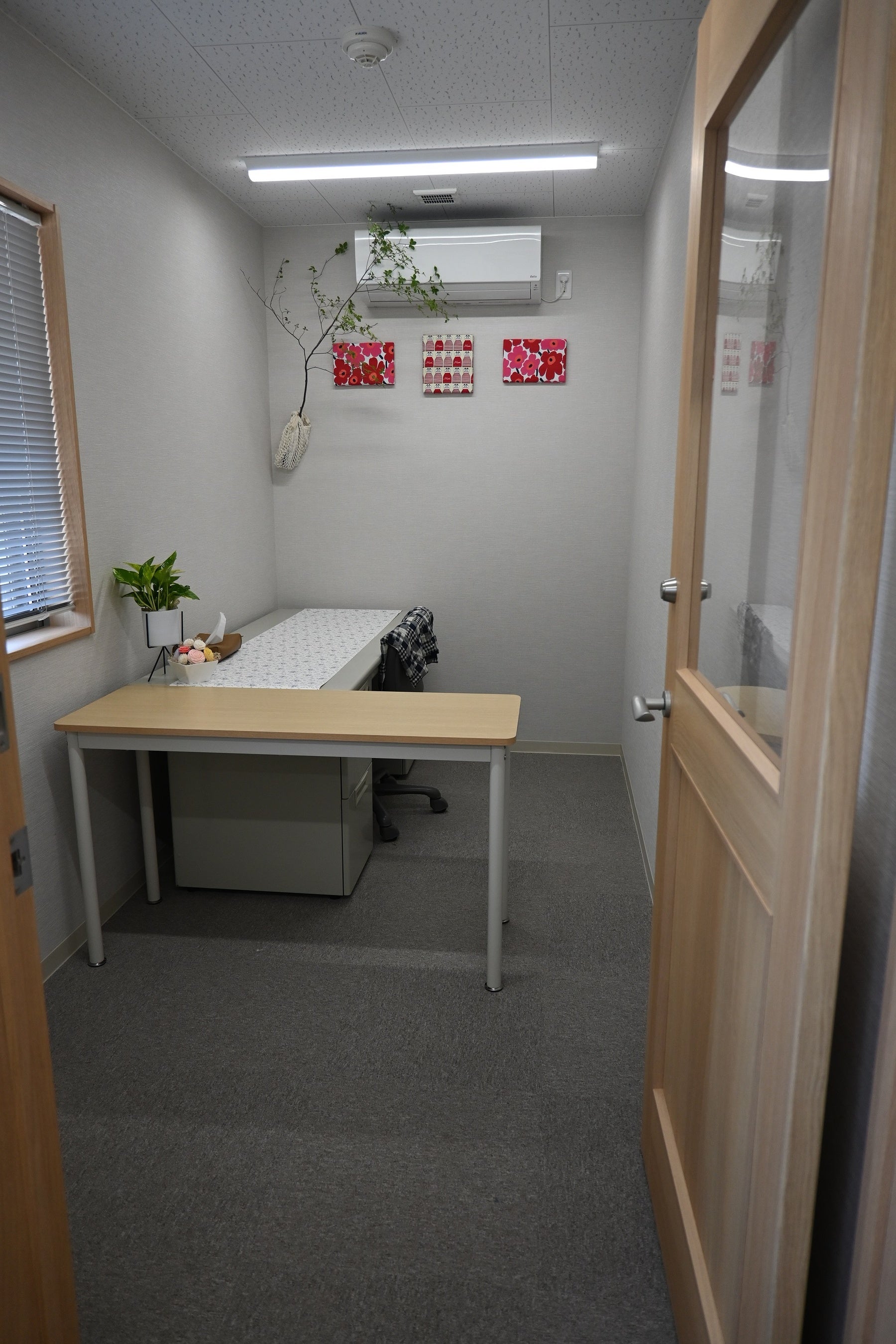 COTO内シェアオフィスの個室