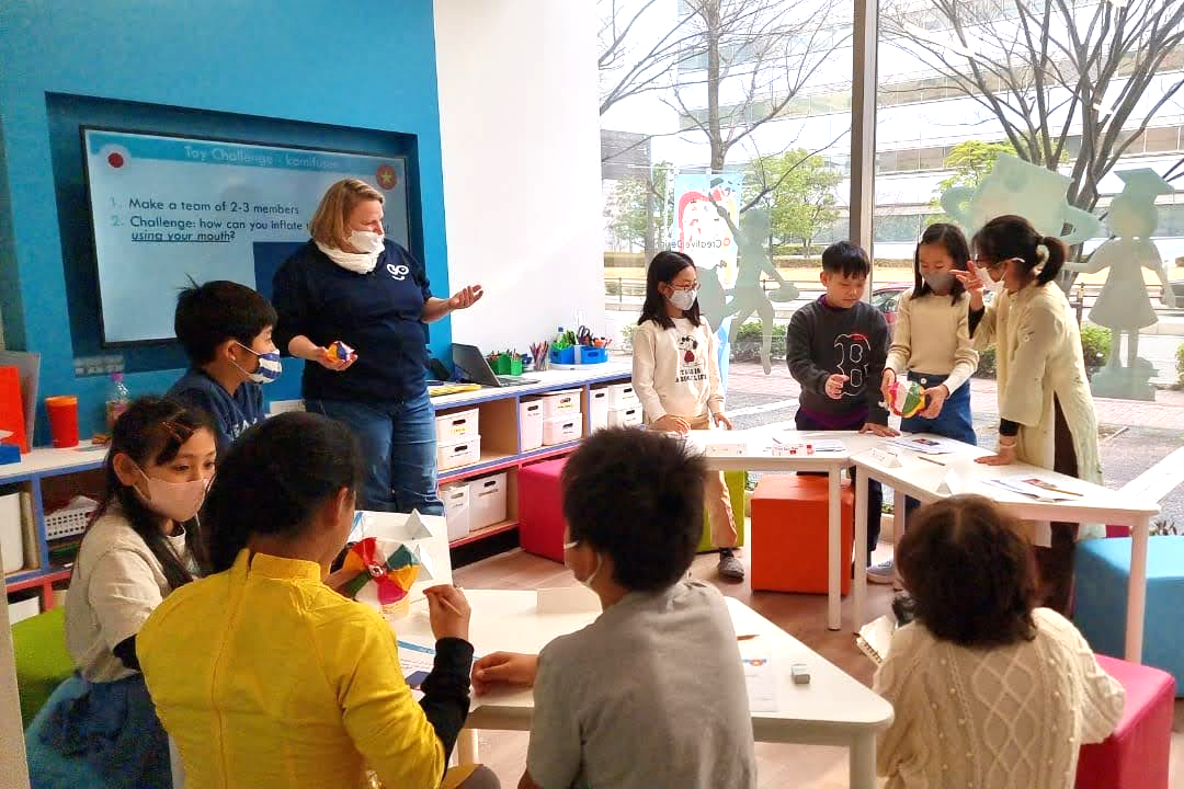 福岡市のCURIOOkids百道浜スタジオ　提供