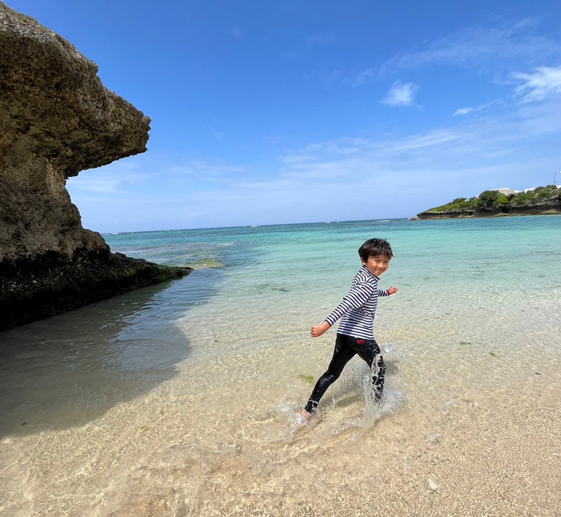 ビーチで映える爽やかなマリンストライプ
