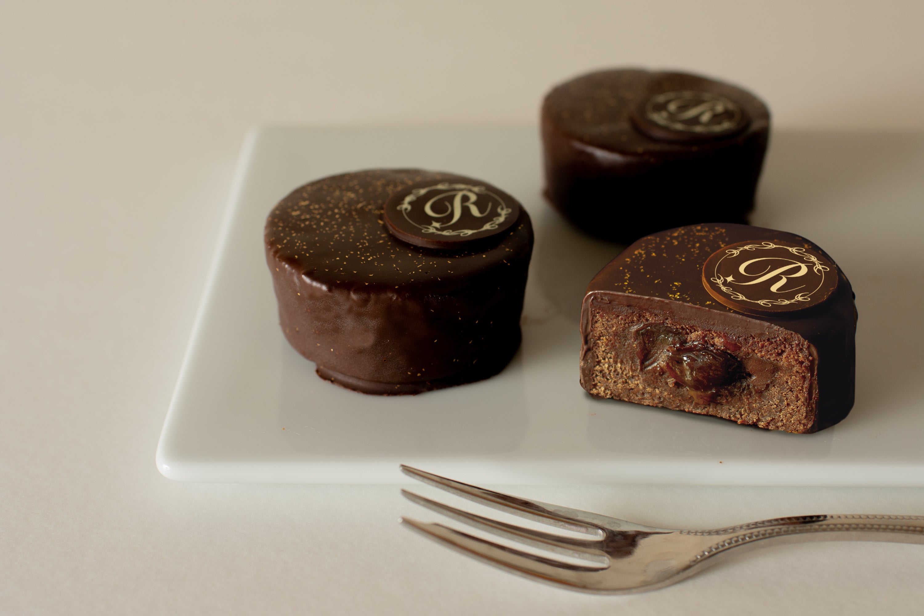 この時期にしか味わえないチョコレートケーキ