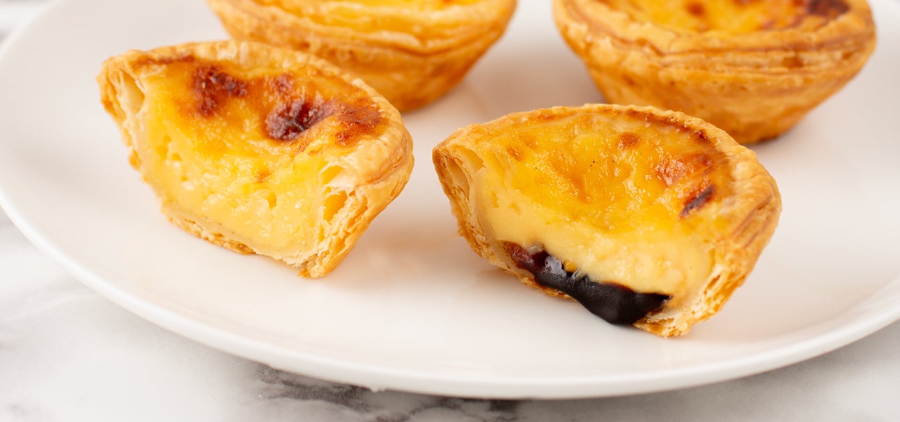 左:エッグタルト 右:エッグタルト(カラメル)