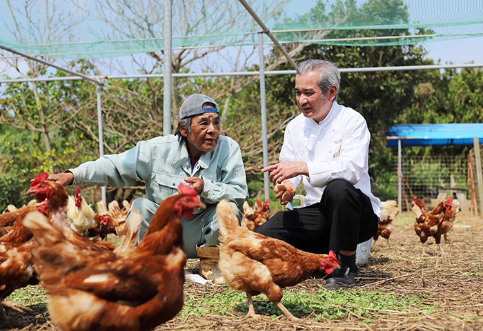 津嘉山さんとシェフ友寄秀昭