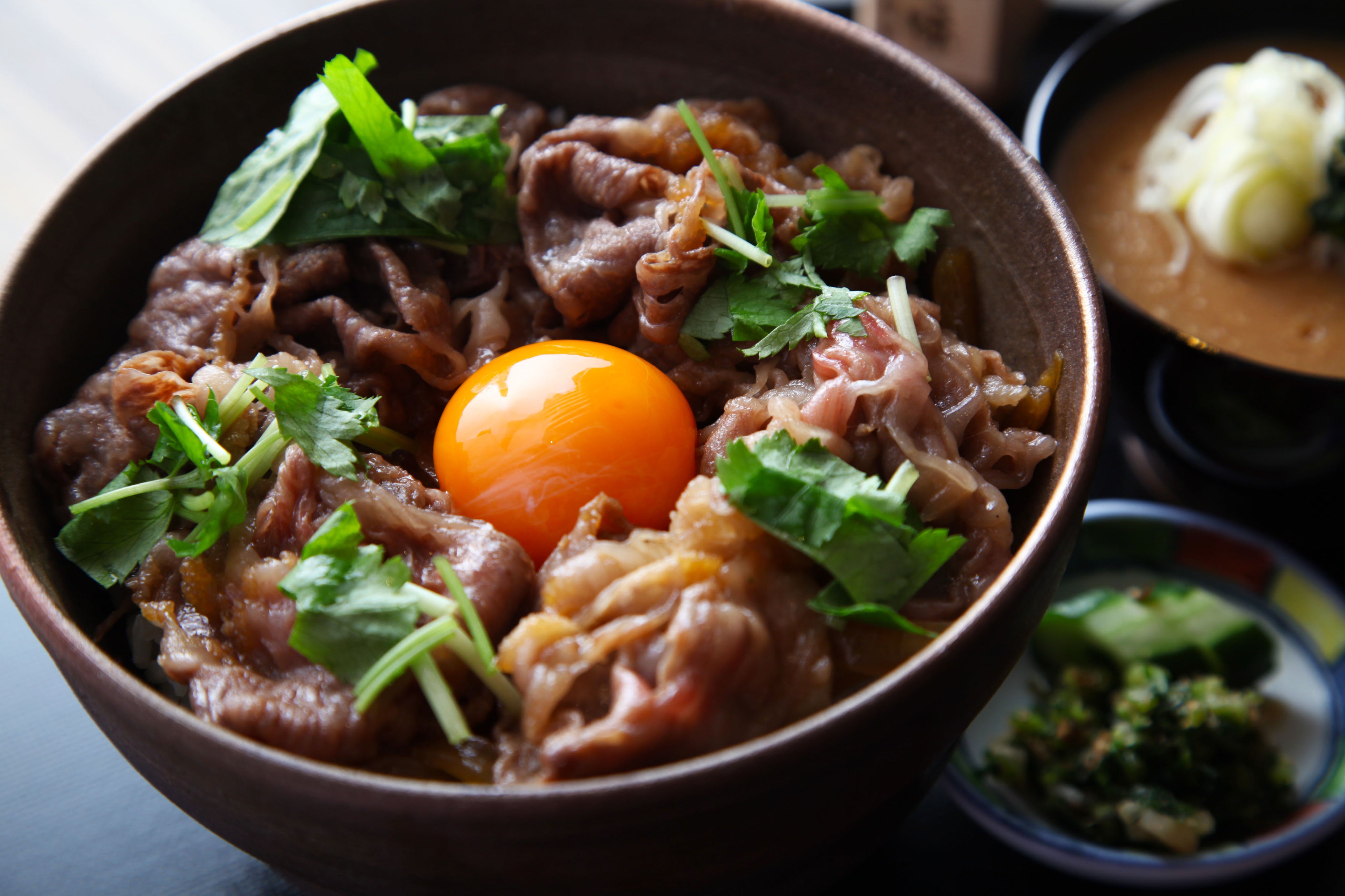 牛すき煮・豆腐と阿波野菜の柳川風