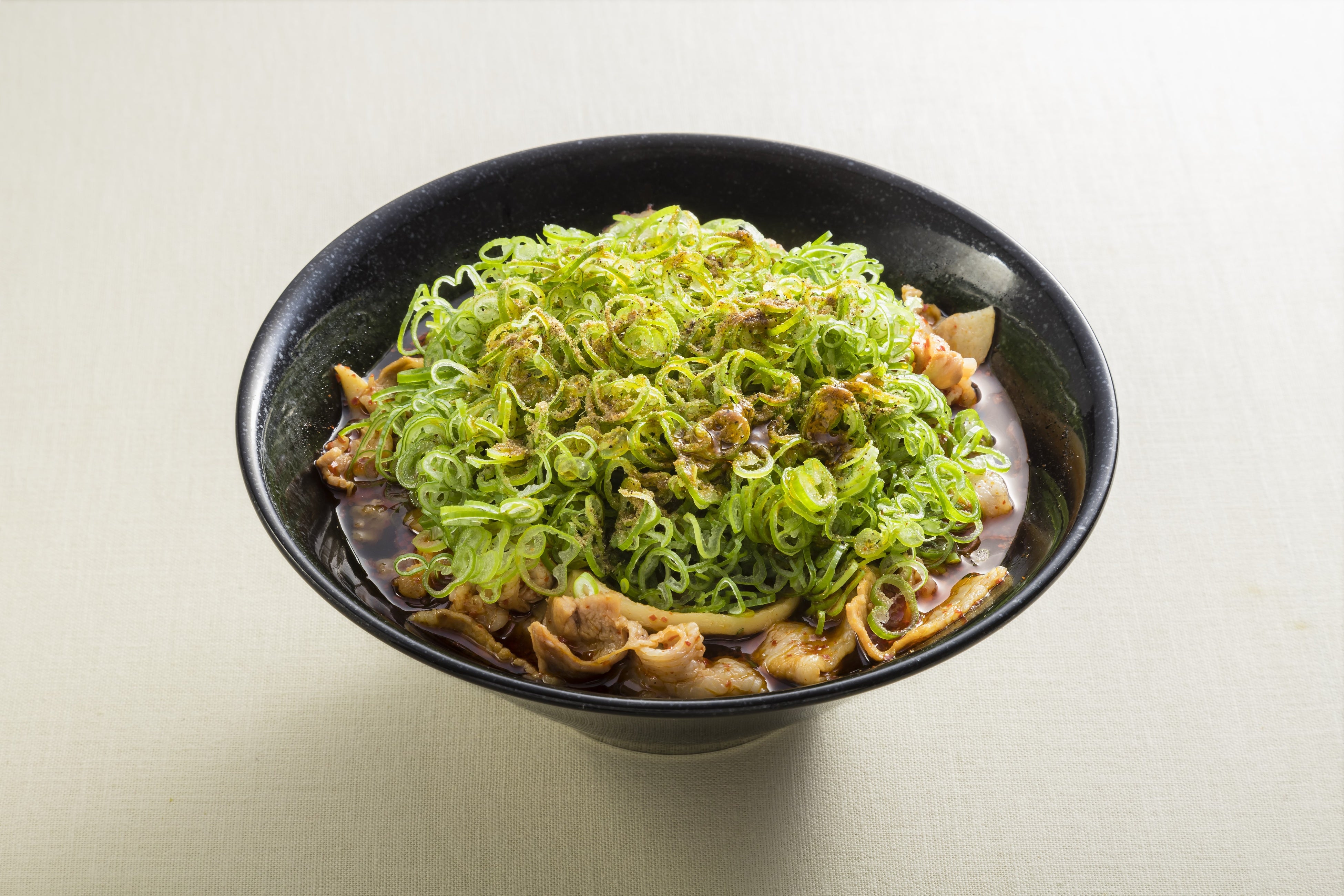 辛肉うどん温かけ葱まみれ 【武蔵野うどん とこ井 コクーン1／2F】