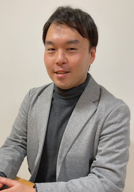 セールス＆カスタマーサポート責任者 赤坂彰