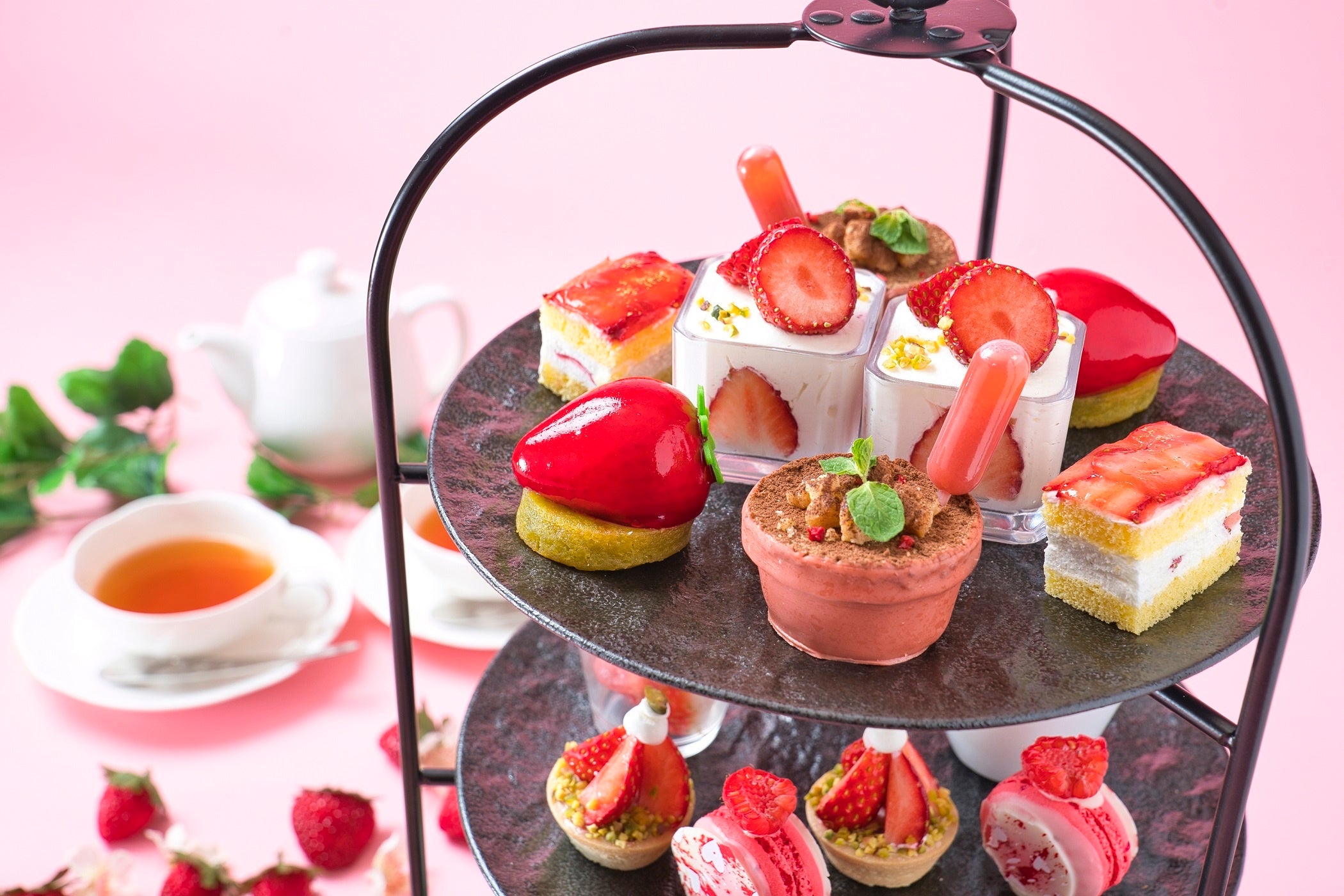 サンシャインシティプリンスホテルいちご畑を彩る さまざまないちごの姿をスイーツ で表現 ストロベリーガーデン をテーマにしたアフタヌーンティーが初登場 株式会社プリンスホテルのプレスリリース