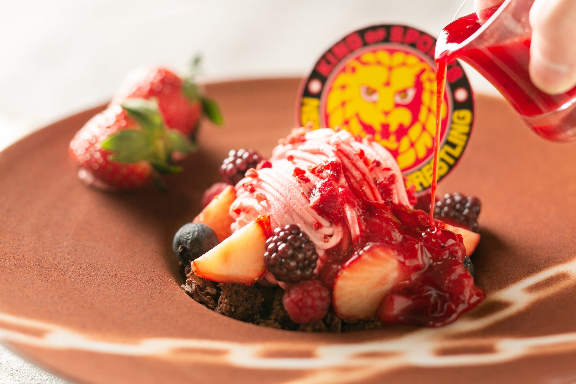 ストロベリーモンブラン~キングコングの甘い咆哮~