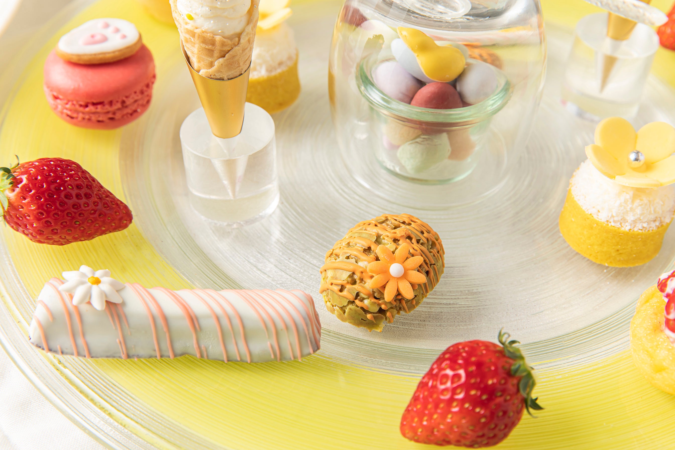 Easter Party～蝶が舞うギャラリーアフタヌーンティー～スイーツプレート イメージ 