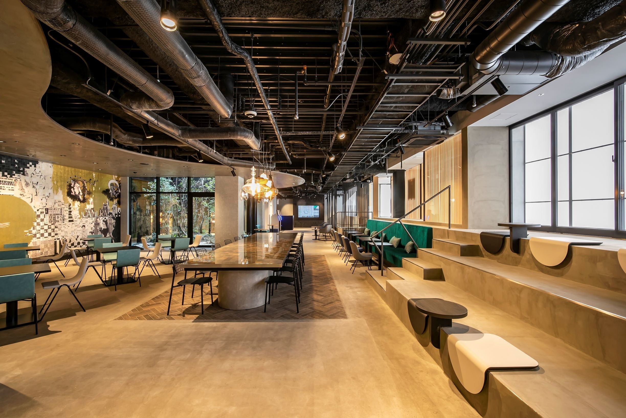 鴨川の土手に見立てたステップシート