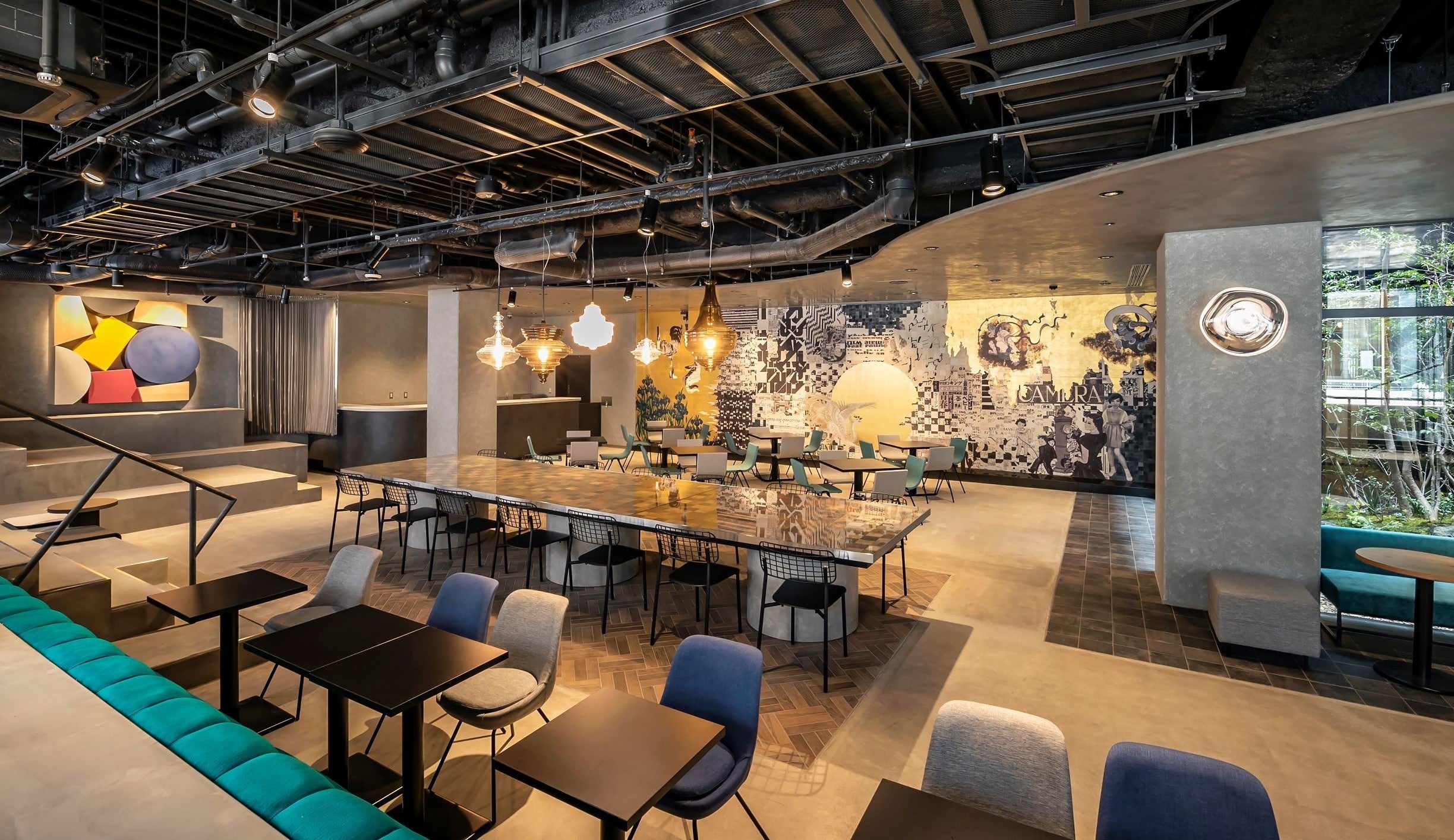 金箔で仕上げたコラージュ