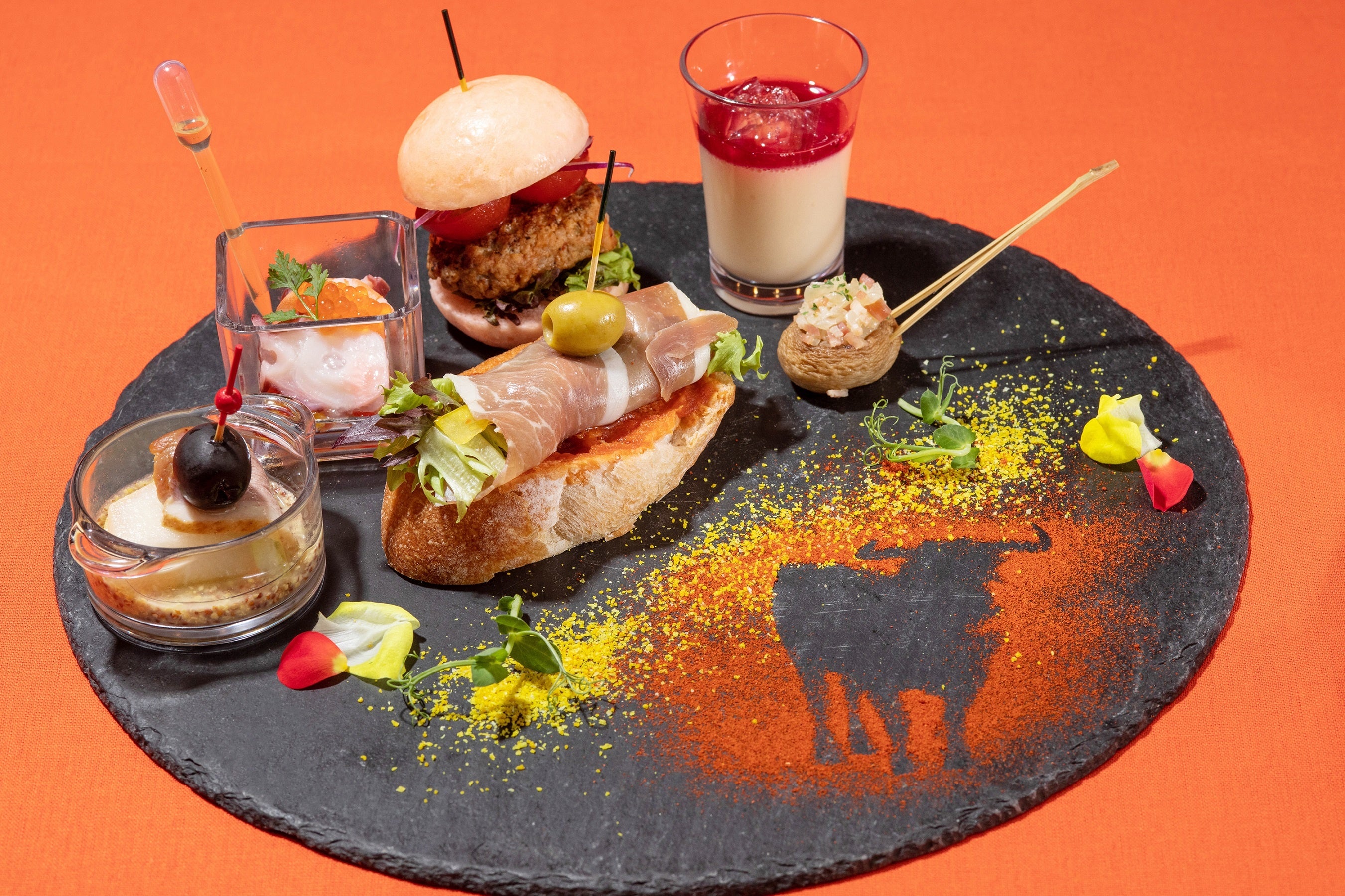 スペイン風タパスセレクション“ラス・ベンタス”（東京プリンスホテル）