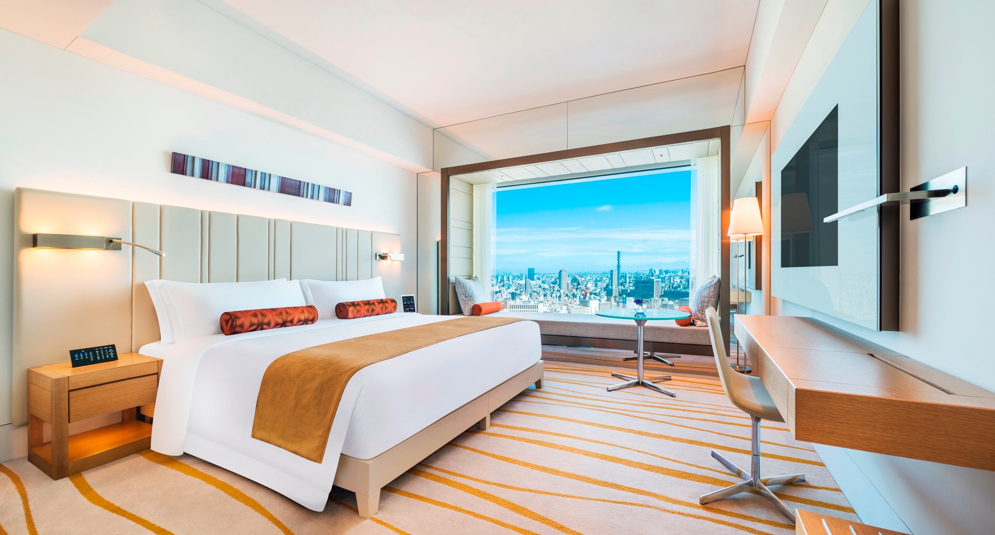 デラックスキング(ザ・プリンスギャラリー東京紀尾井町)