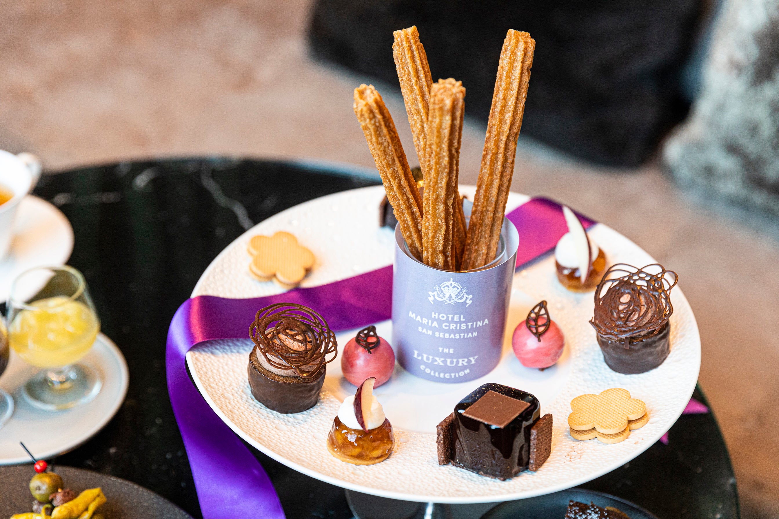 Basque Afternoon Tea Inspired by Hotel Maria Cristina スイーツ イメージ