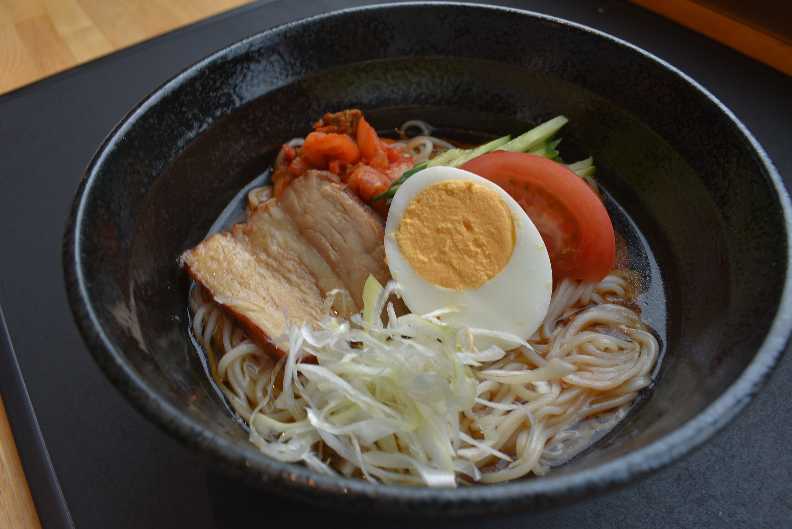 冷麺　(夏限定メニュー)