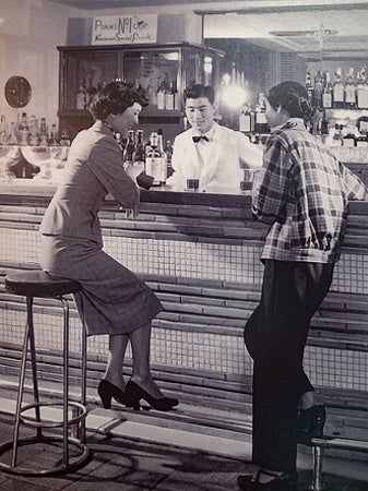 グリルバー（37番ホール）