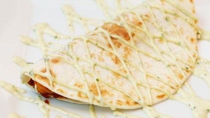 シーフードトルティーヤ　バジルソース