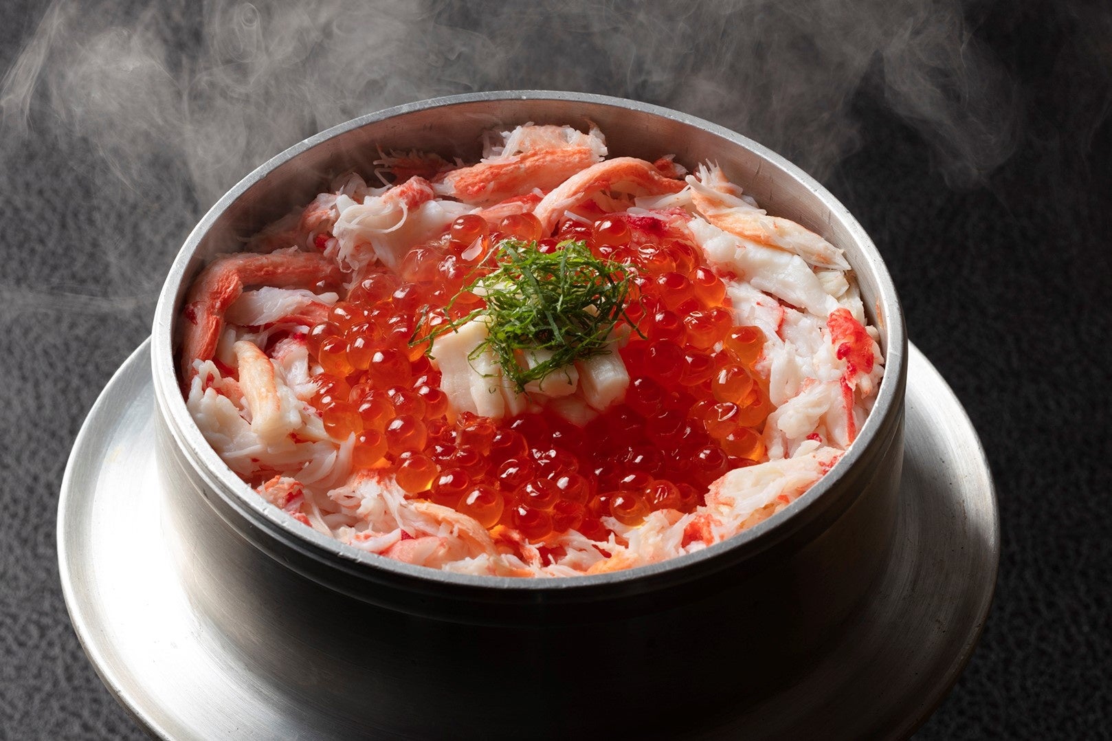 蟹といくら釜飯 