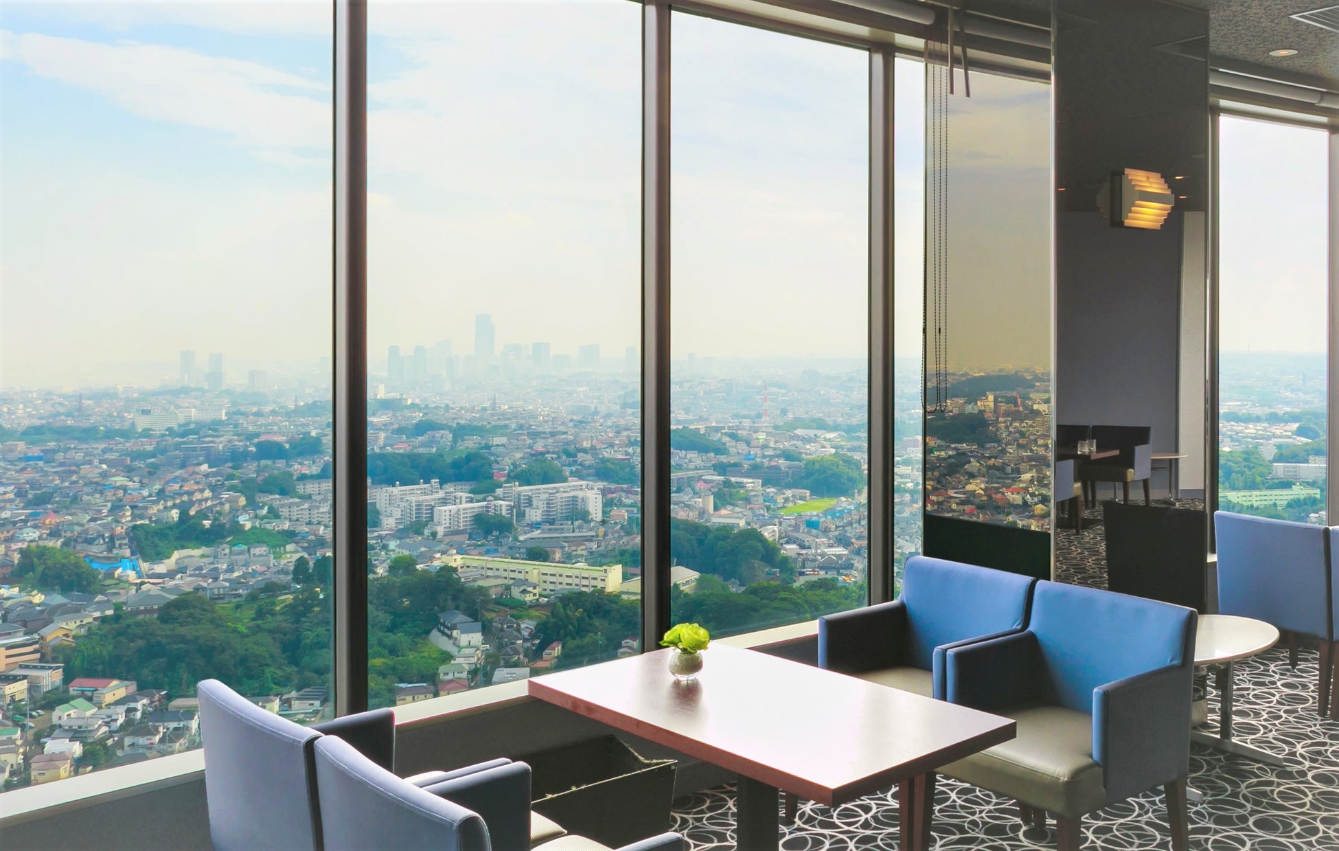 トップ オブ ヨコハマ バーラウンジからの景色