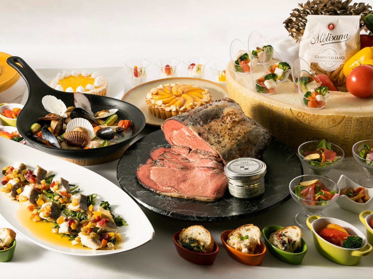 ディナーブッフェ