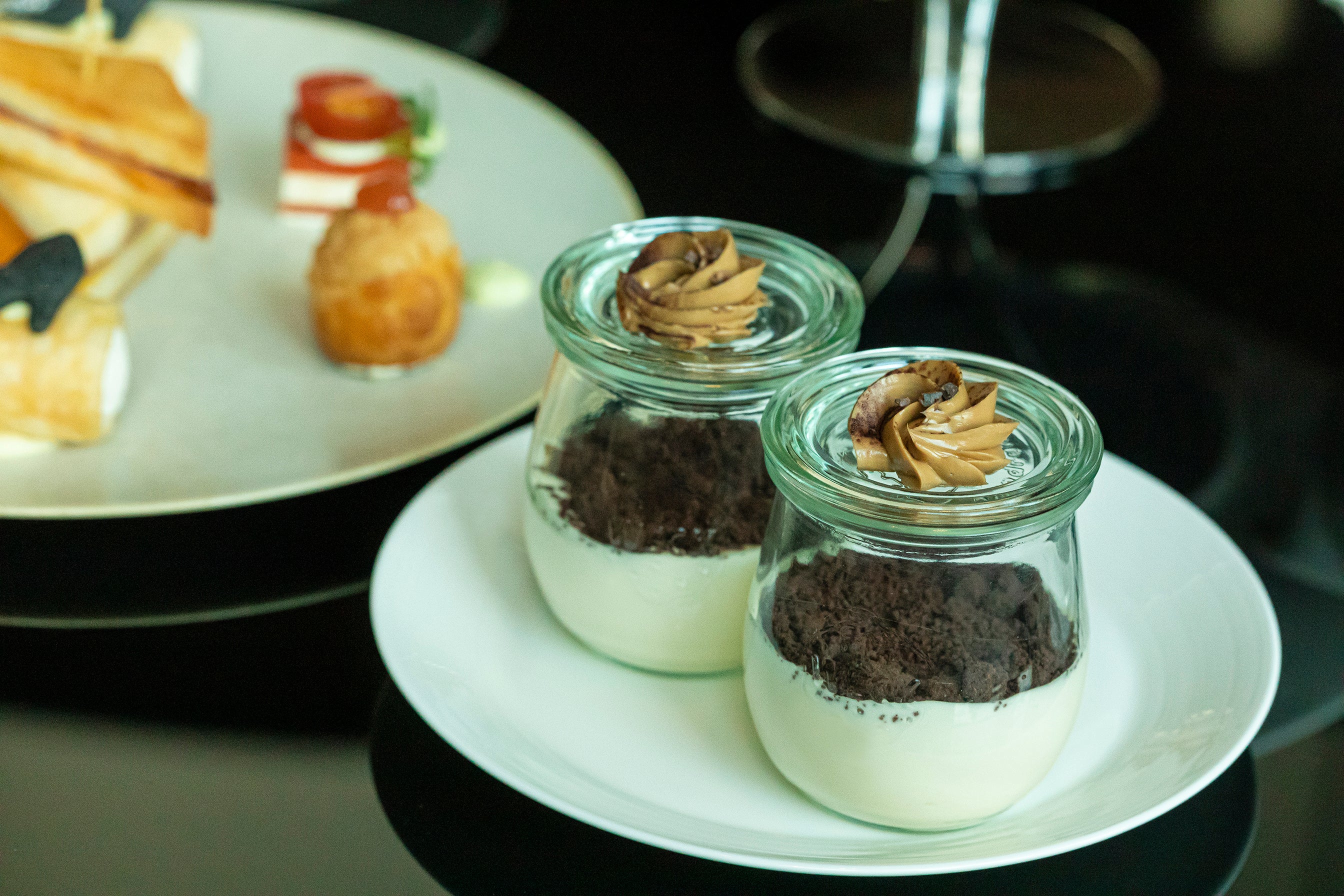 Milano Afternoon Tea Inspired by Excelsior Hotel Gallia グラススイーツ イメージ