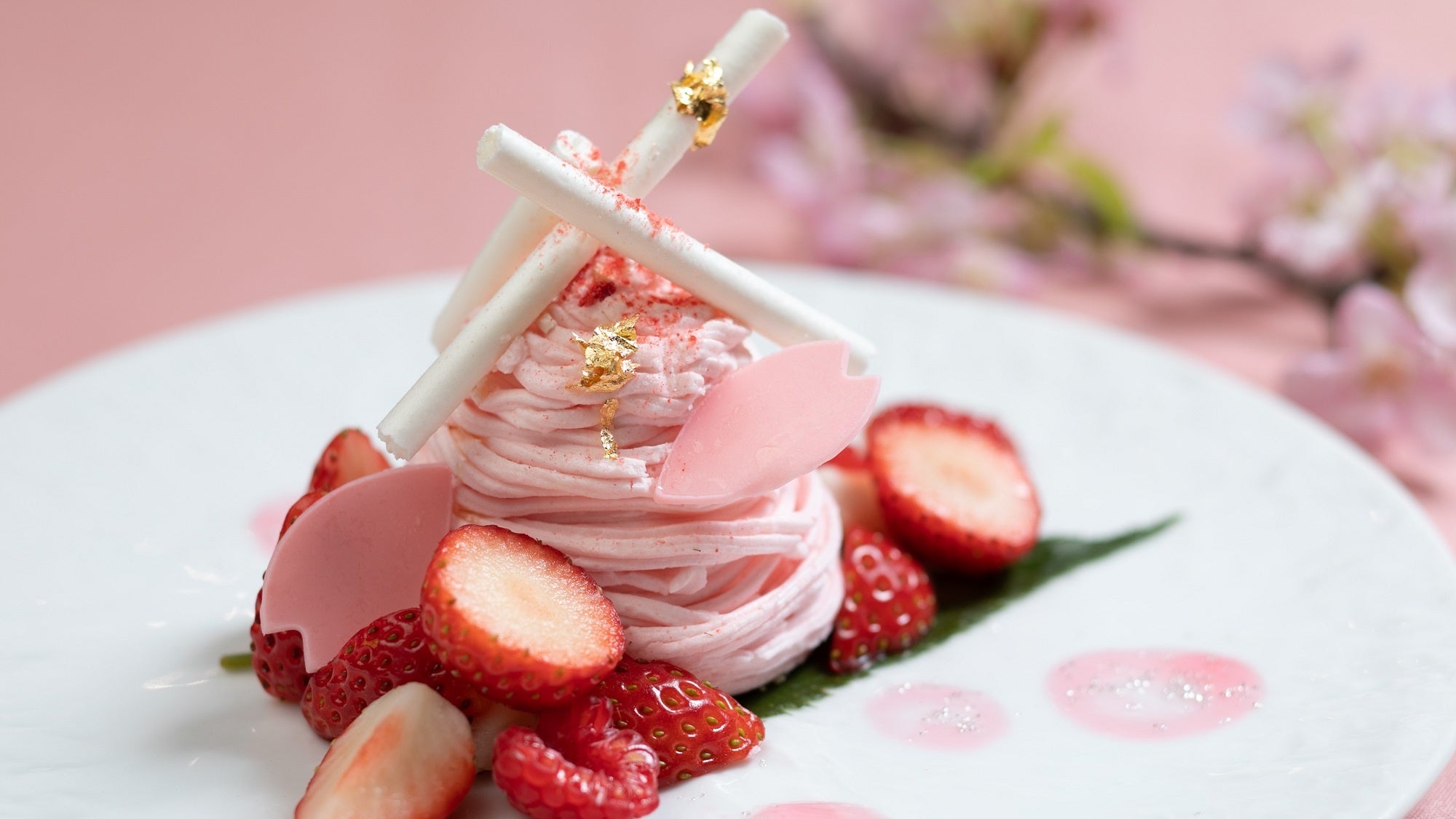 スイーツ「桜と苺のモンブラン」 (イメージ)