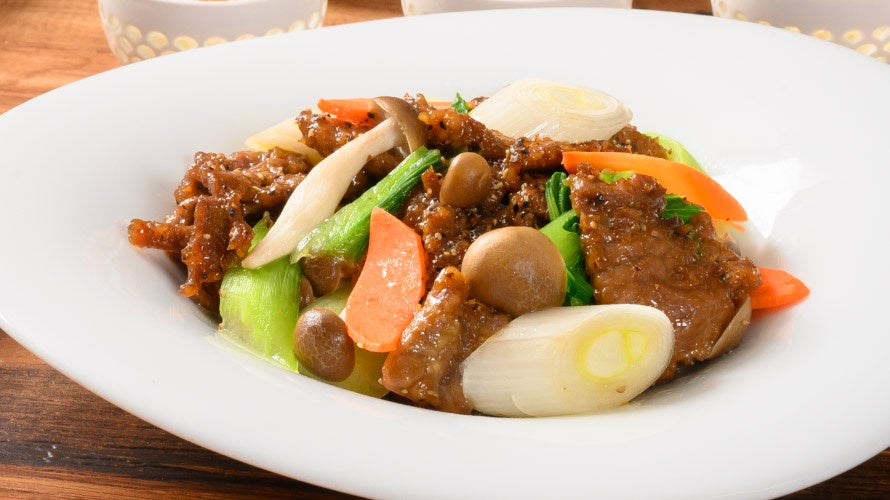 北海道産牛肉と野菜のブラックペッパー炒め