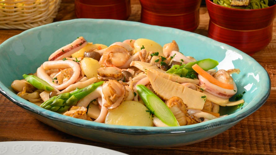 海の幸といも餅の行者にんにくバター醤油焼き