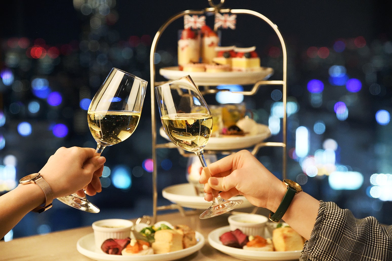 夜のスイーツハイティー イメージ