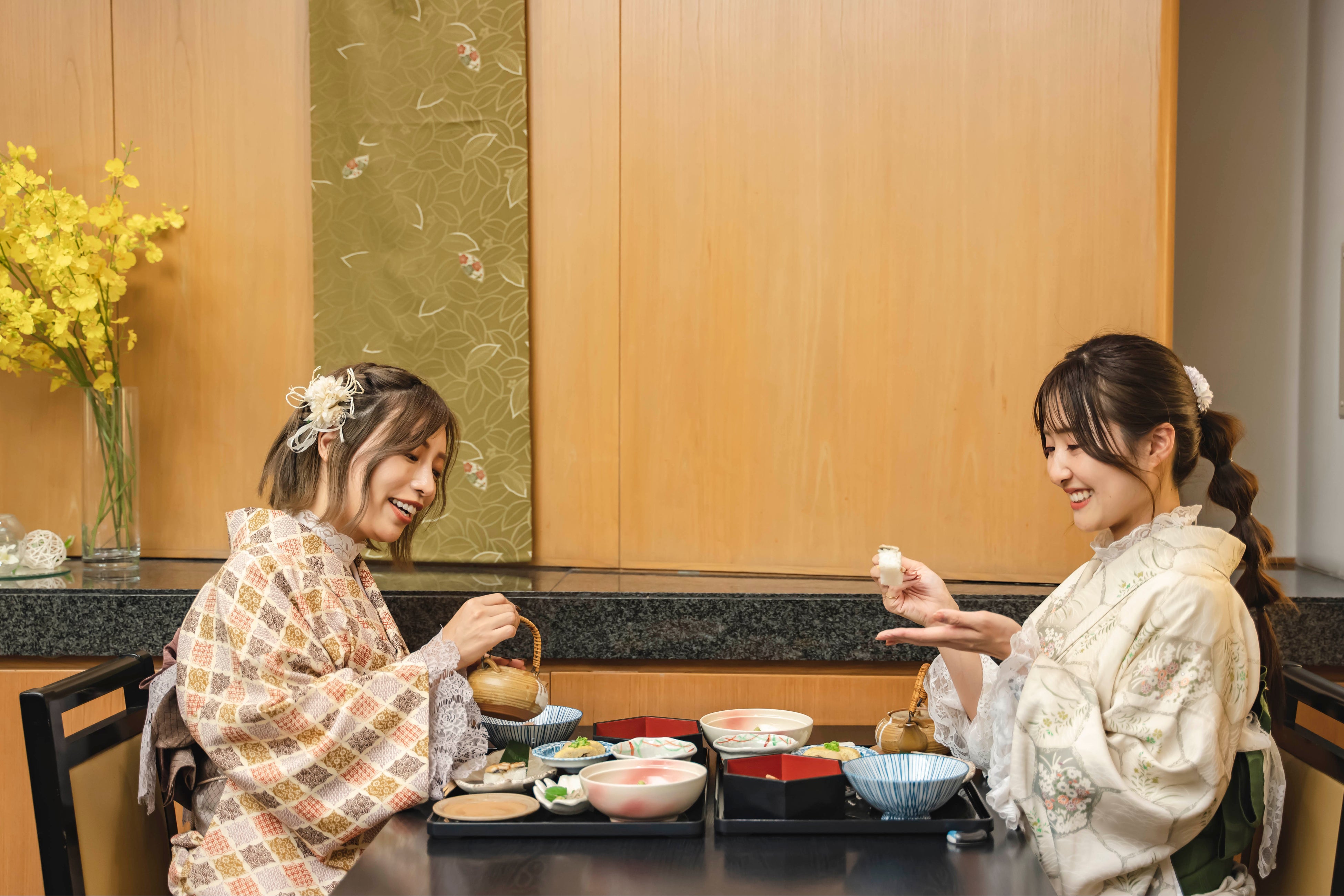 食事を楽しみむイメージ