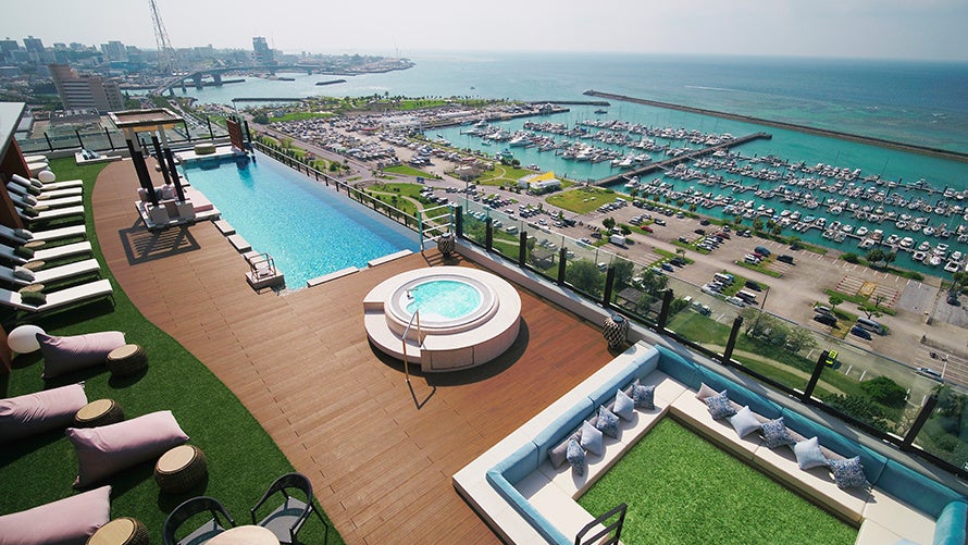 14Fインフィニティプール