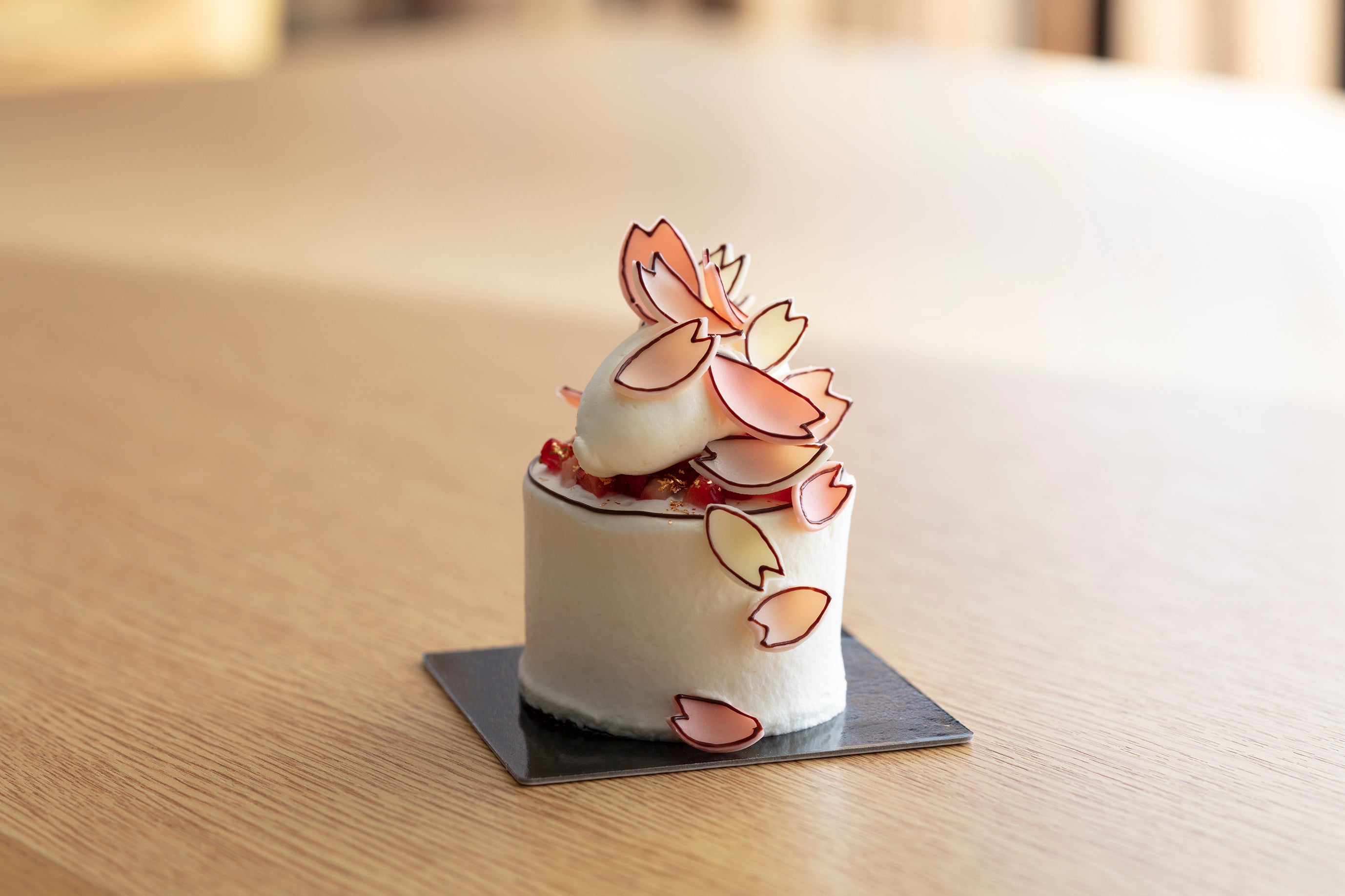 軽井沢プリンスホテル】2D(平面的)要素と3D(躍動感)要素を組み合わせた