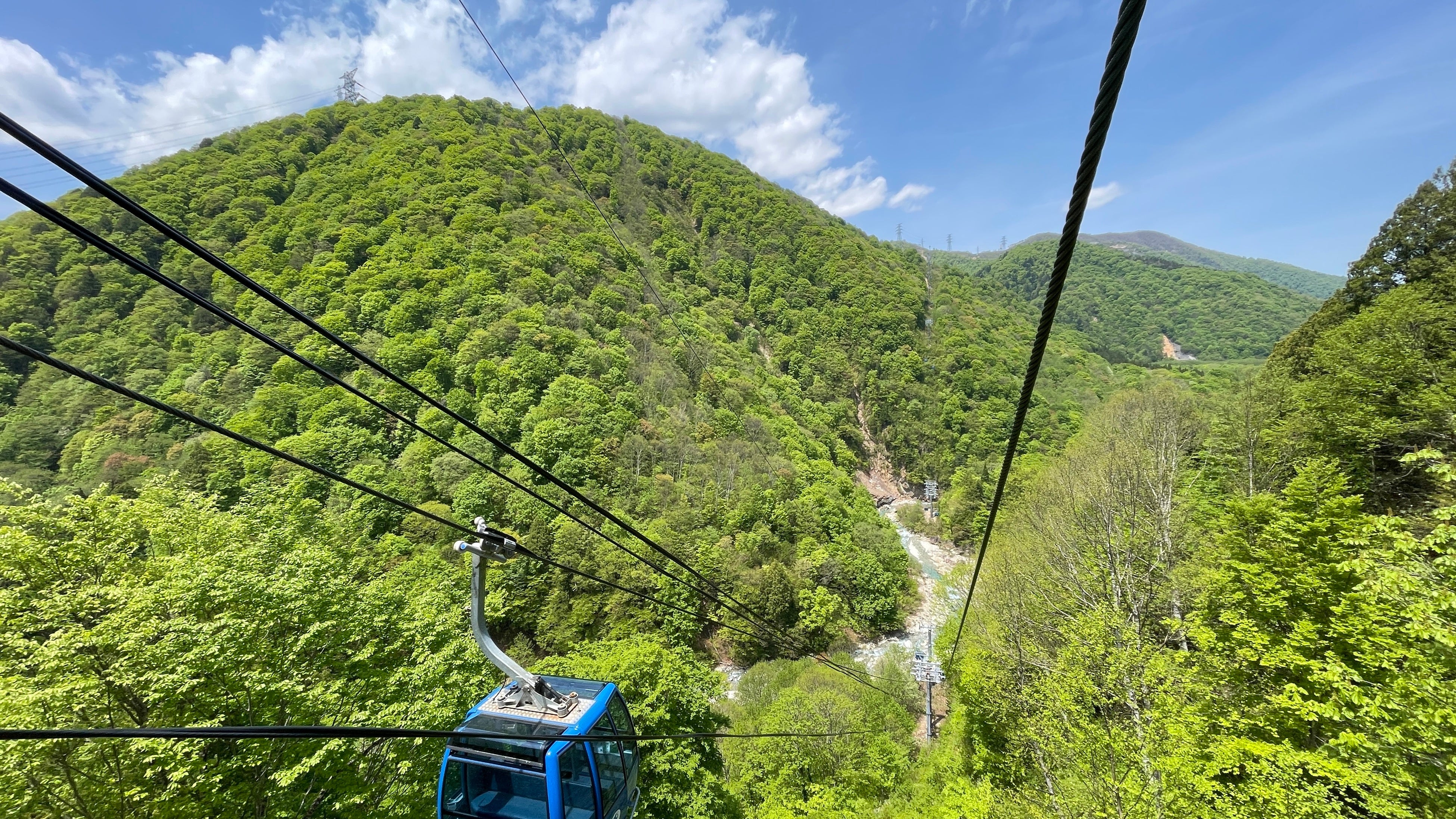 急降下する14号柱