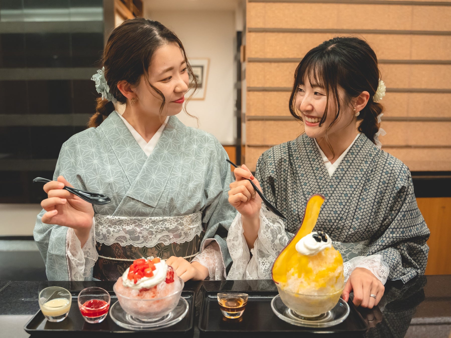 かき氷を楽しむイメージ