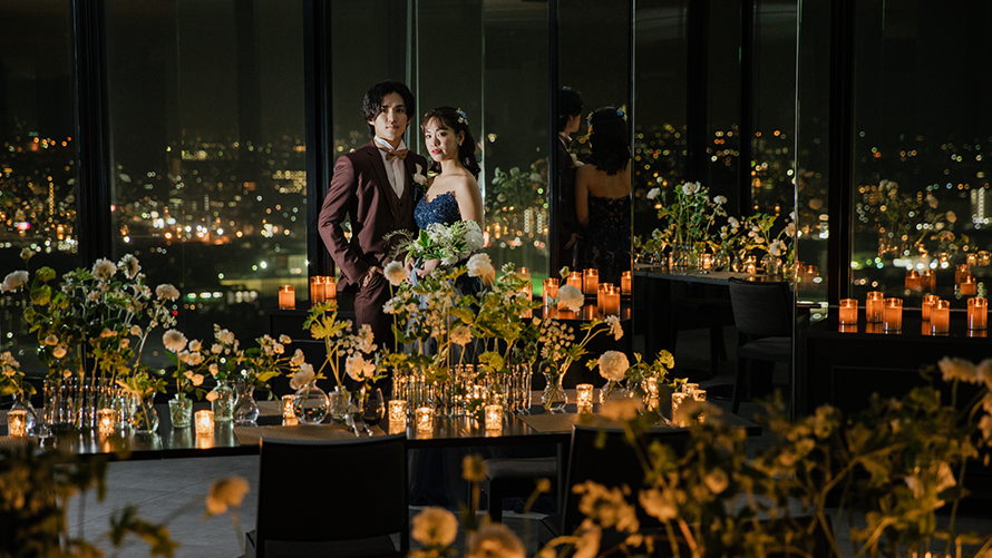 夜景とともに、おふたりのオリジナリティを反映したナイトウエディング