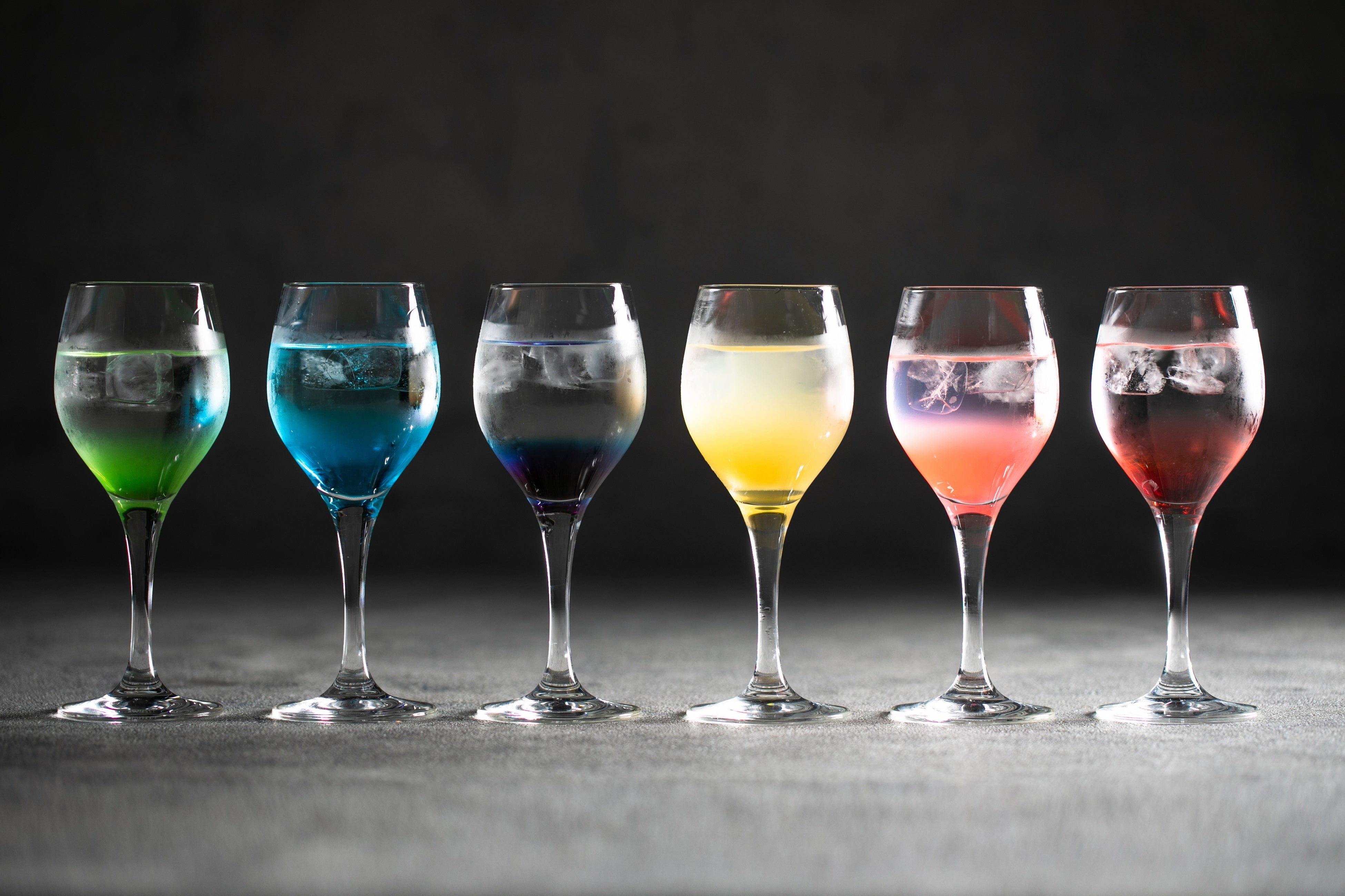 推し色カクテルイメージ