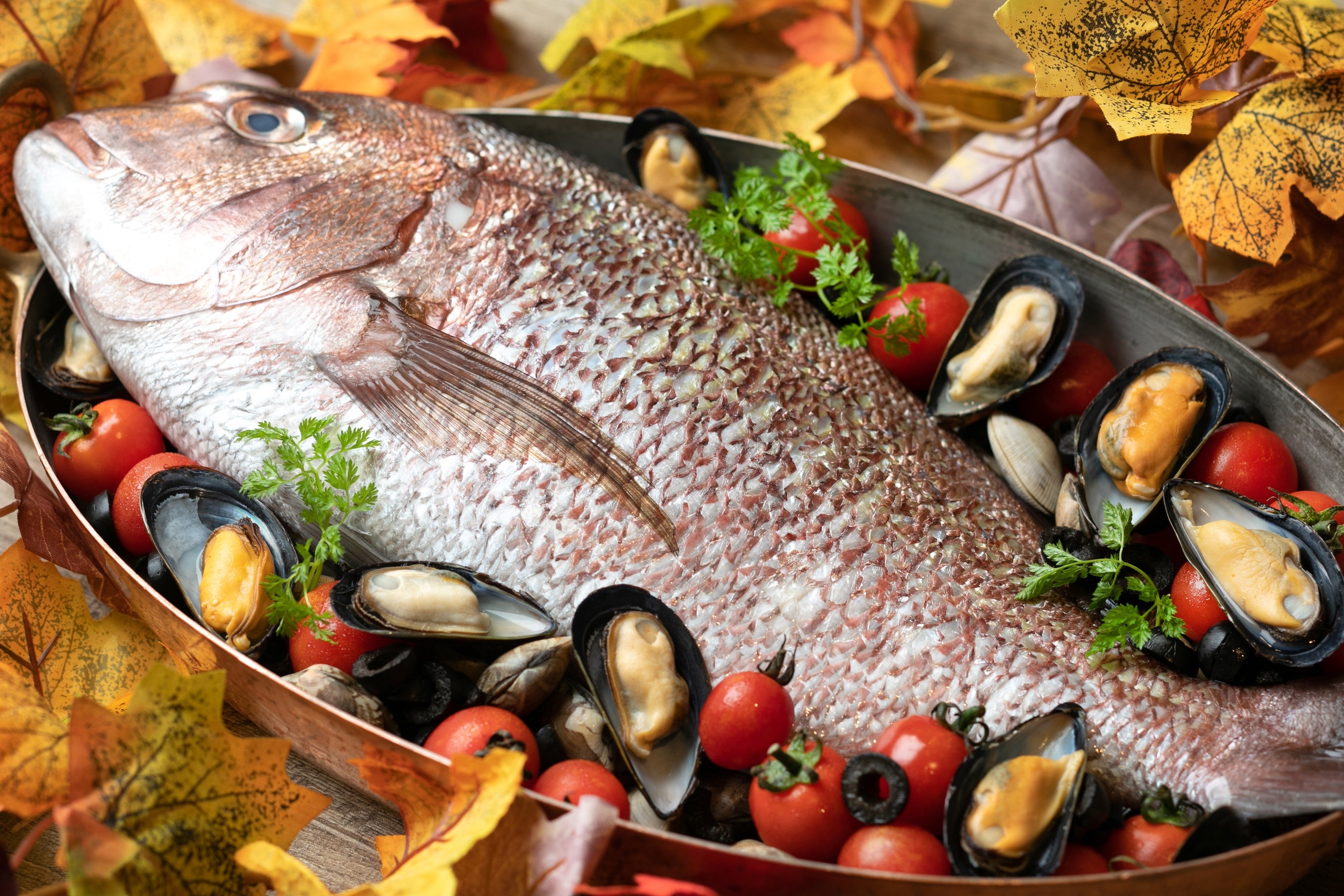 真鯛と瀬戸内産ムール貝のアクアパッツァ ケッヘルスタイル