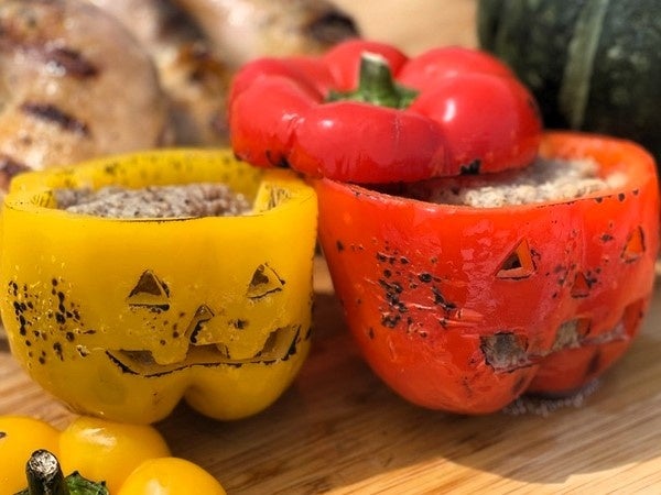 パプリカ肉詰め イメージ