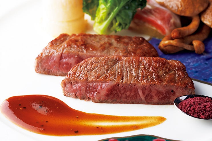 料理長自慢のコース料理を特別室で