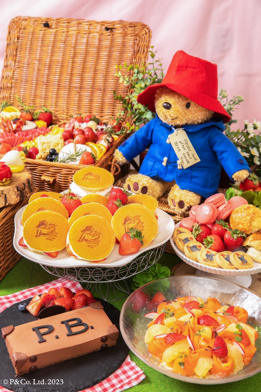 パディントン™ストロベリースイーツブッフェ(イメージ)