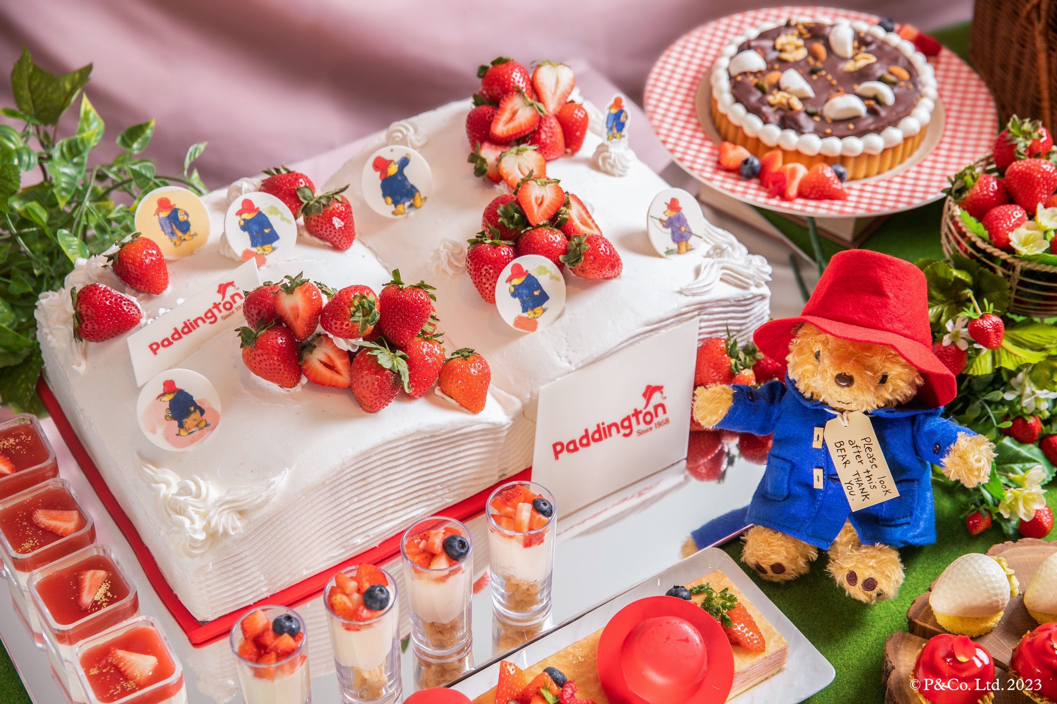 パディントン™ストロベリースイーツブッフェ（イメージ）