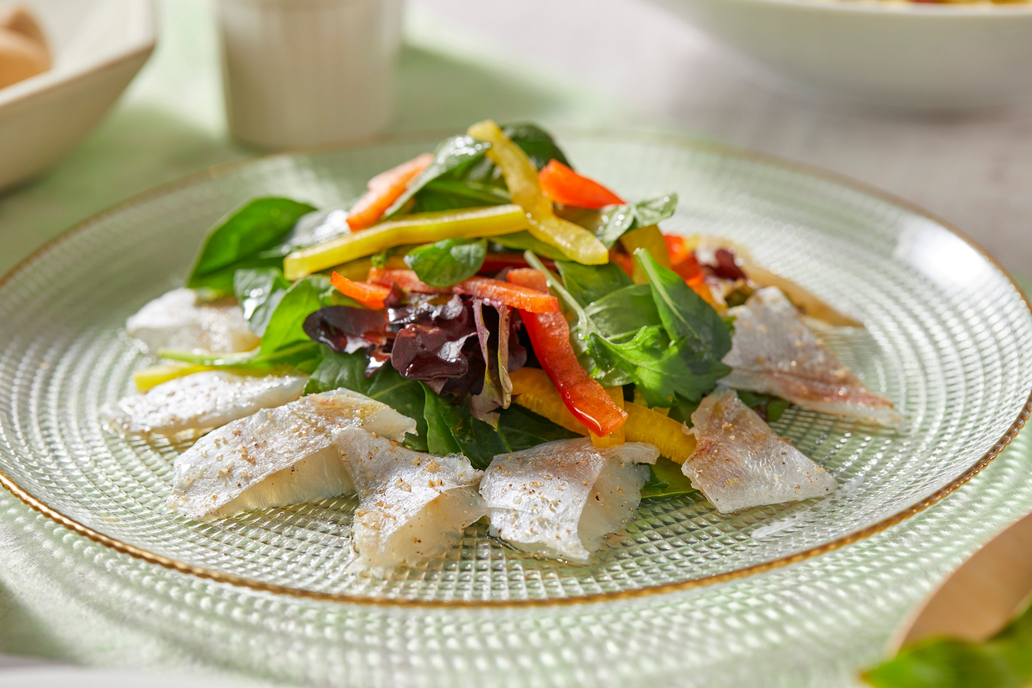 小浜産小鯛の笹漬けサラダ仕立てイメージ