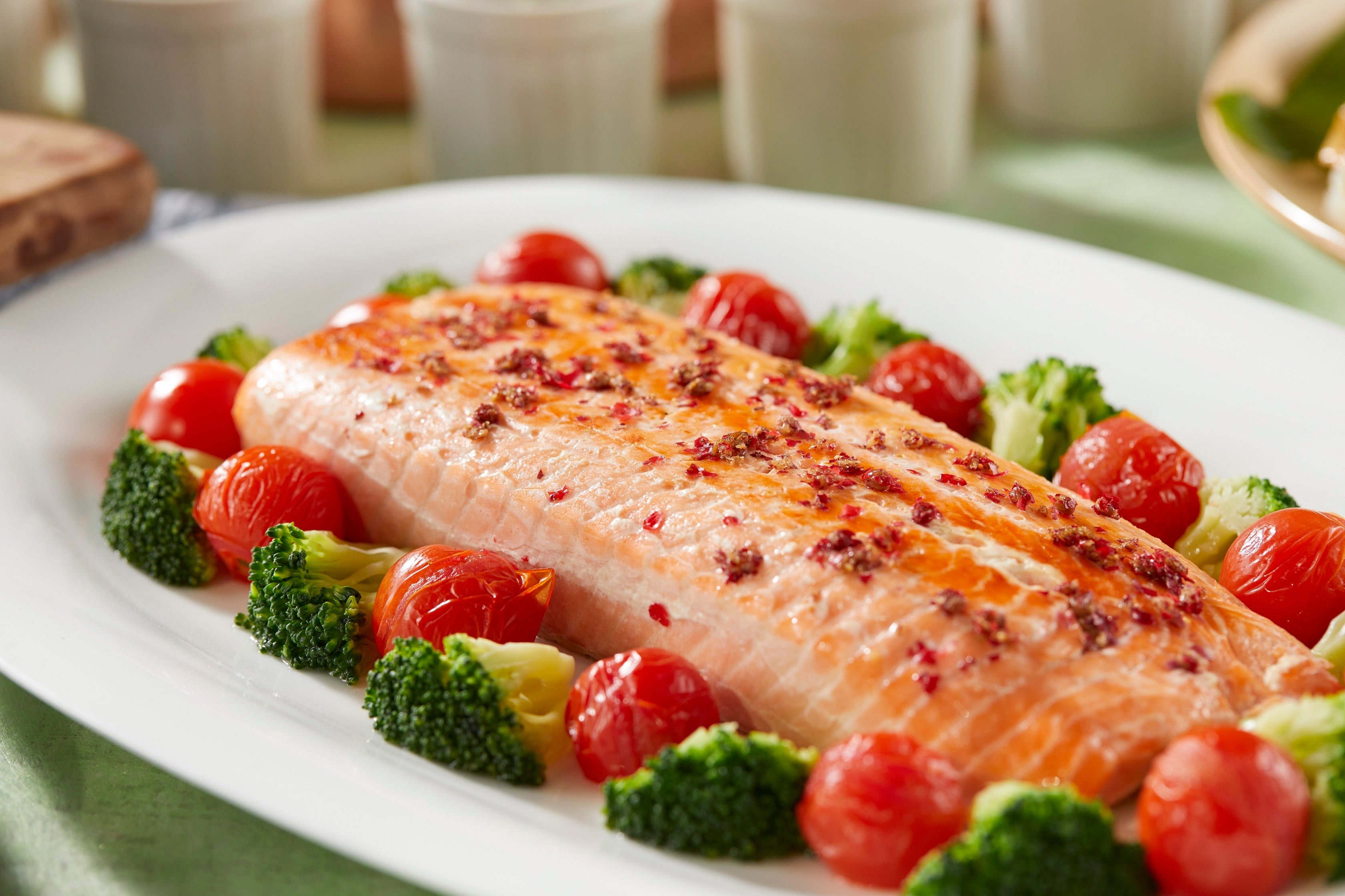 ふくいサーモンのオーブン焼き 梅のビネグレットソースイメージ