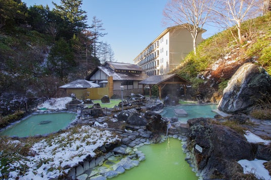 【万座高原ホテル】標高1,800mの「避粉地」天空の温泉が営業再開 【万座高原ホテル】標高1,800mの「避粉地」天空の温泉が営業再開