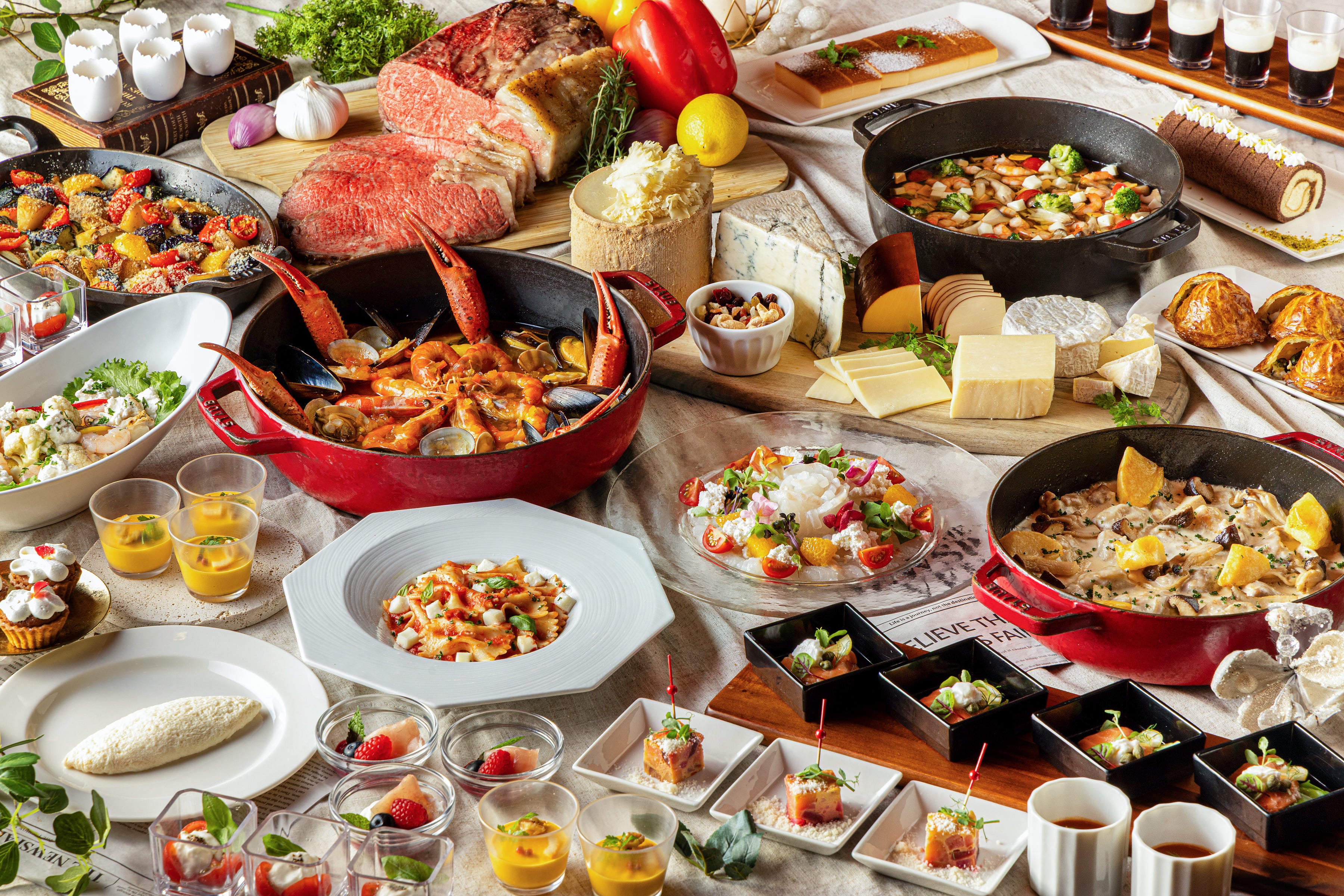 【新宿プリンスホテル】希少なイタリア産チーズ「ピアーヴェ・メッツァーノ」が食べ放題 ガーリックとチーズの魅力を堪能する冬限定ブッフェ「とろけるチーズ＆魅惑のガーリック」を開催