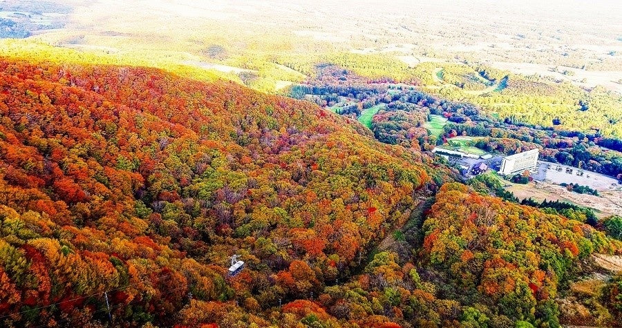 早朝・紅葉・星空の各時間帯で異なる景観を体験 雫石プリンスホテルが提供する絶景滞在【雫石プリンスホテル・雫石スキー場】