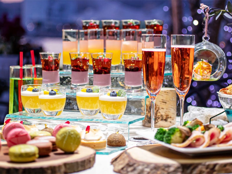 オーシャンズビアガーデン2022　ウェルカムドリンク＆スイーツイメージ