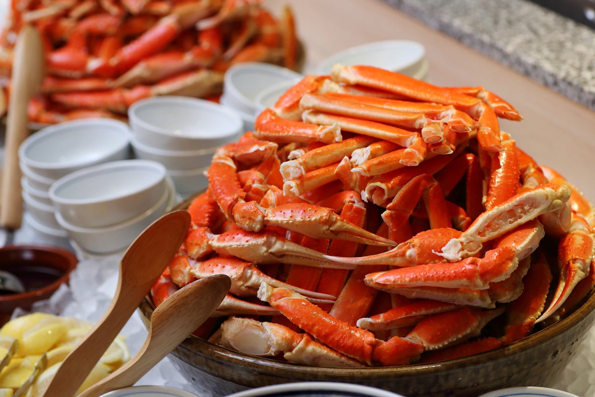 完熟パイナップル＆ヨーグルト フローズンフラッペ」6月1日より期間