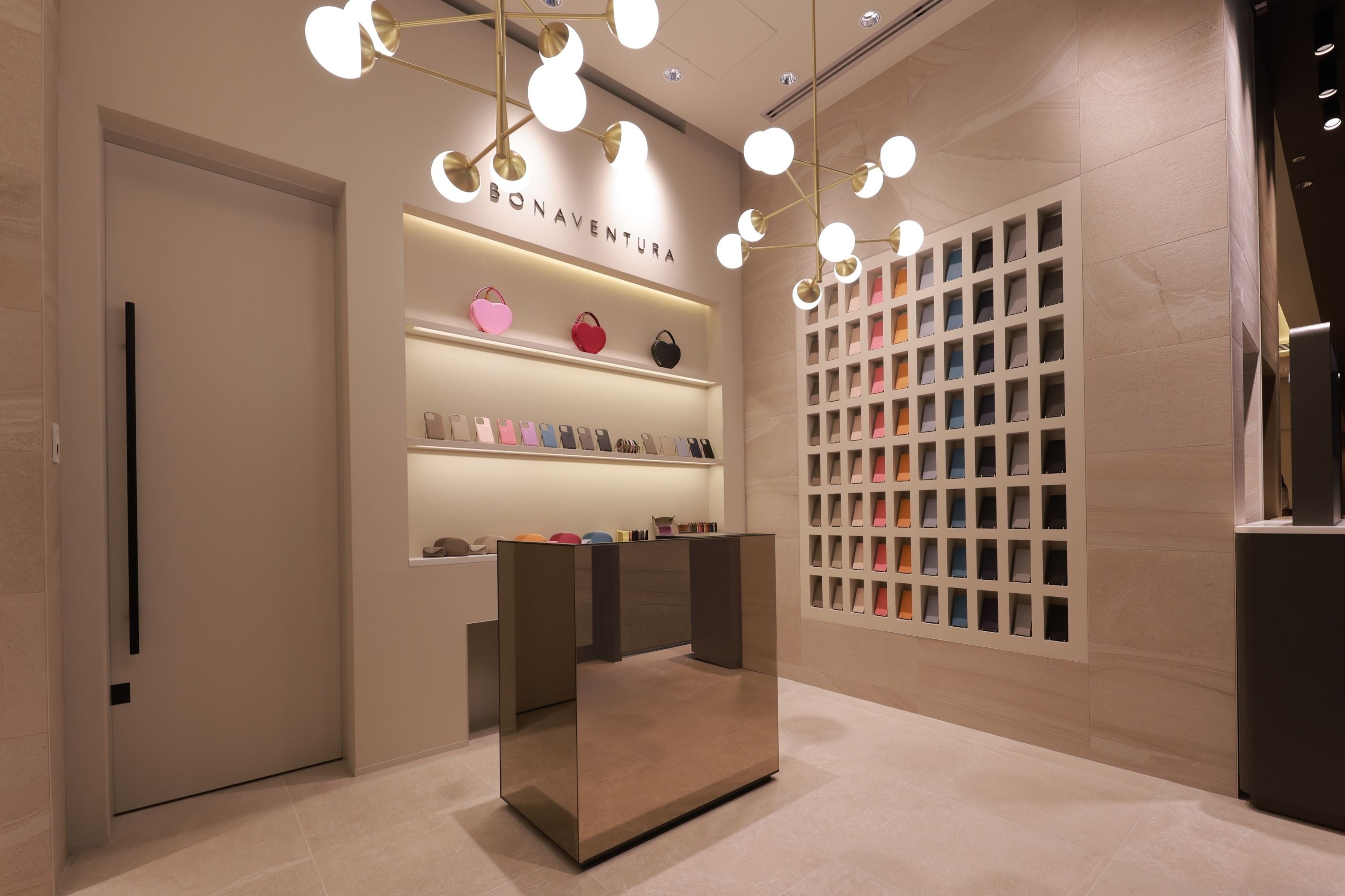 【2025年４月購入 極美品】BONAVENTURA ブラック マネークリップ 2025年4月購入 極美品】BONAVENTURA ブラック マネークリップ