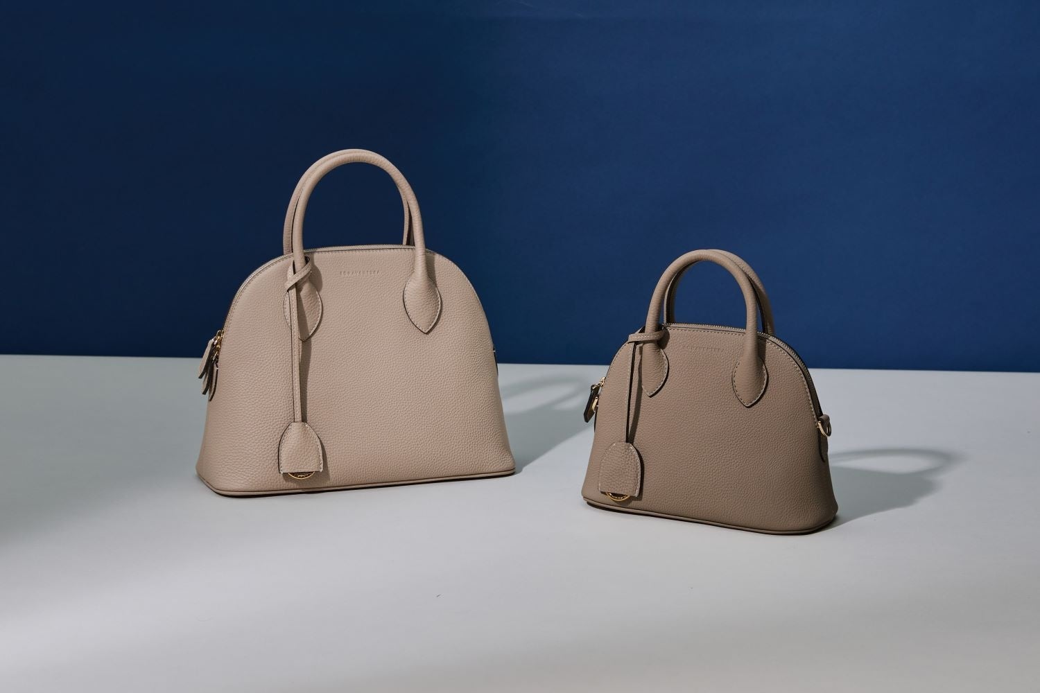 きれいめ服が洒落る「ボナベンチュラ」のニュアンスカラーバッグ3選