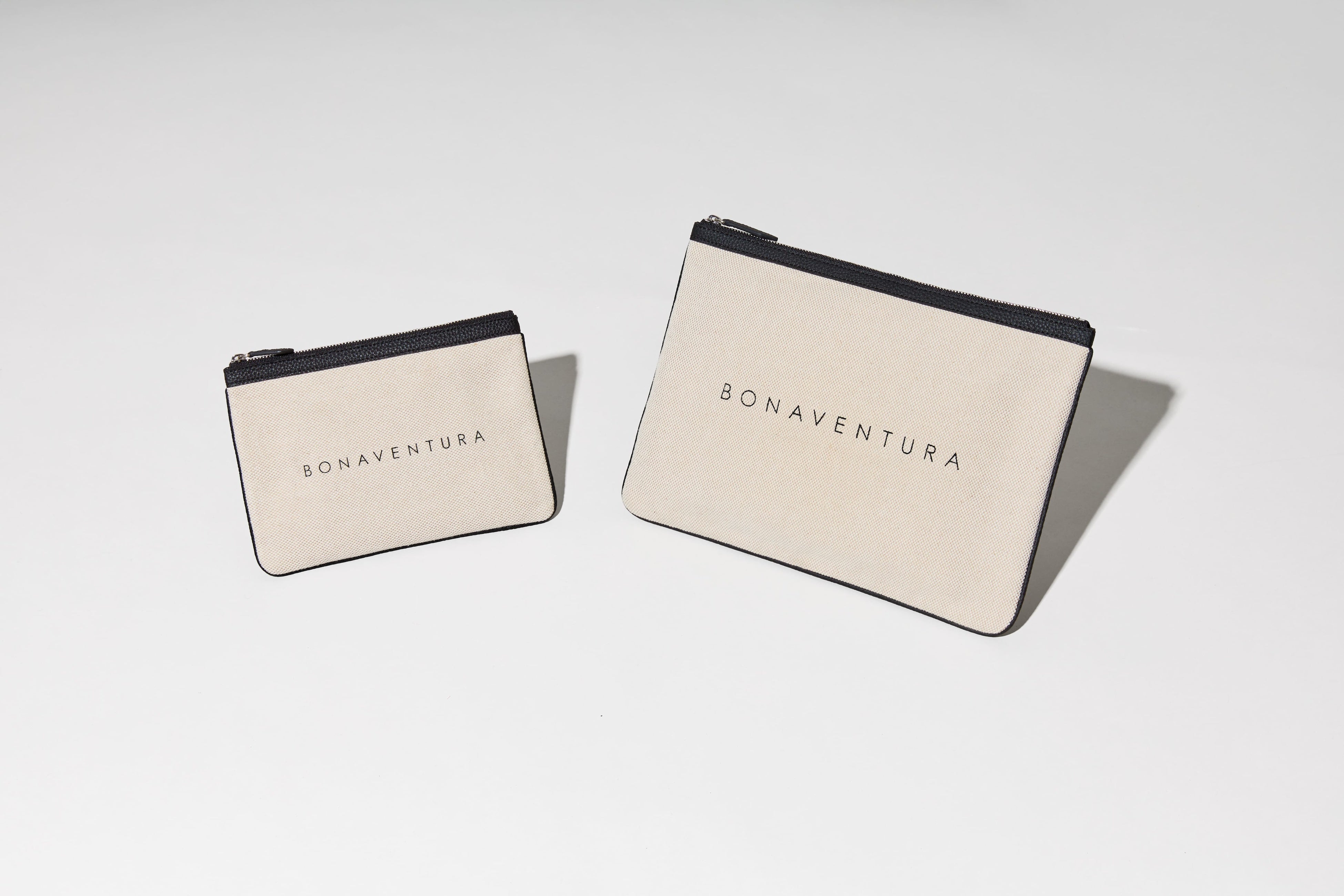 ノベルティのキャンバスポーチセット